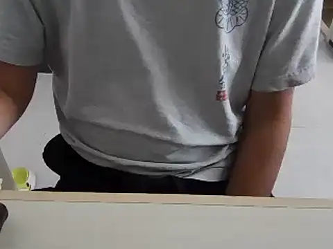 XiaoGuoGuo284512 online show from January 5, 6:24 am