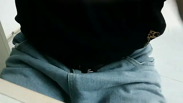 XiaoGuoGuo284512 online show from February 28, 2:11 am