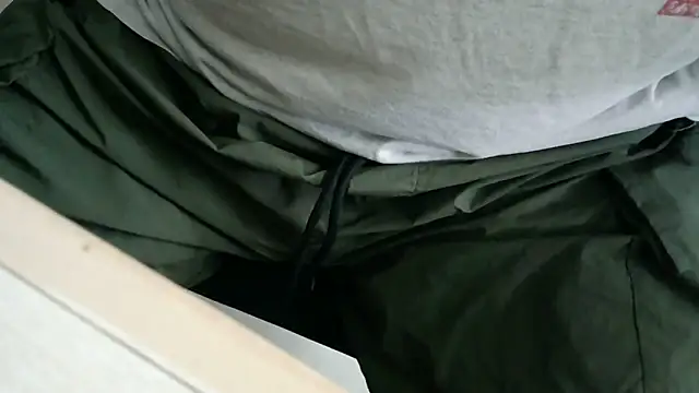 XiaoGuoGuo284512 online show from June 14, 4:35 am