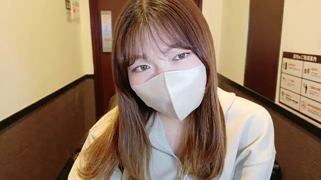 Snapshot of _Yui_ chatting on October 9, 12:38 pm Yui online show from October 9, 12:38 pm