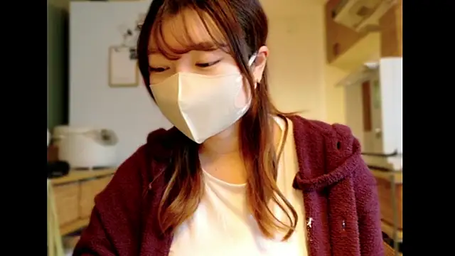 Snapshot of _Yui_ chatting on October 26, 4:57 am Yui online show from October 26, 4:57 am