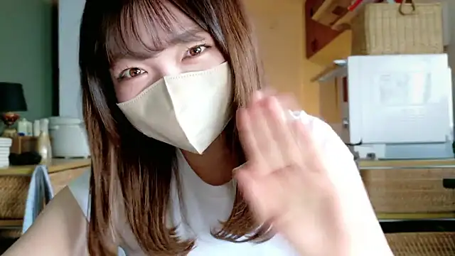 Snapshot of _Yui_ chatting on September 27, 6:19 am Yui online show from September 27, 6:19 am