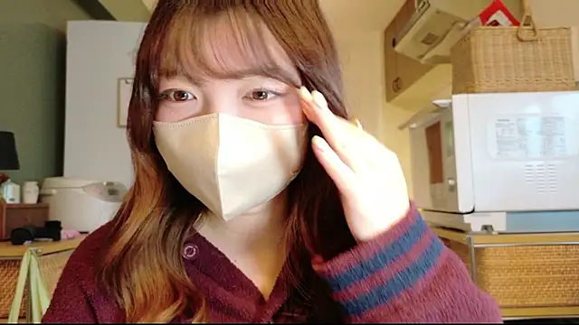 Snapshot of _Yui_ chatting on October 25, 5:17 am Yui online show from October 25, 5:17 am