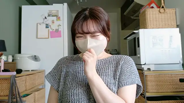 Snapshot of _Yui_ chatting on September 30, 3:23 am Yui online show from September 30, 3:23 am