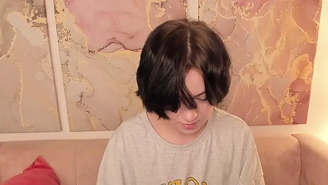 fiamoory online show from November 12, 8:07 am