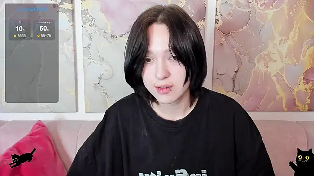 fiamoory online show from April 30, 1:23 am