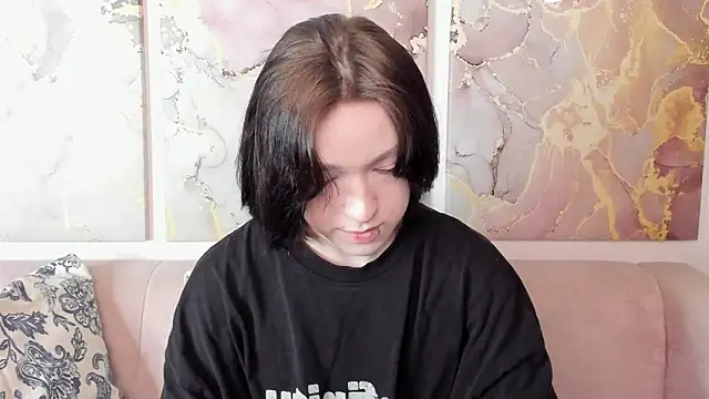 fiamoory online show from May 24, 1:27 am