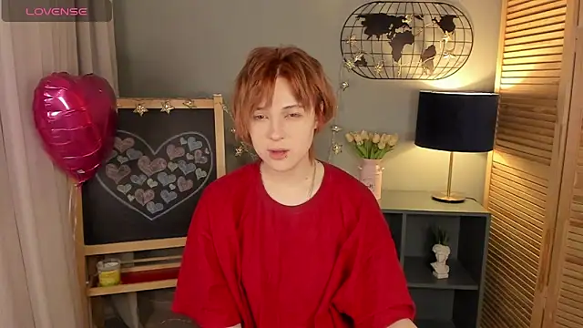 Snapshot of fiamoory chatting on March 1, 1:11 am fiamoory online show from March 1, 1:11 am