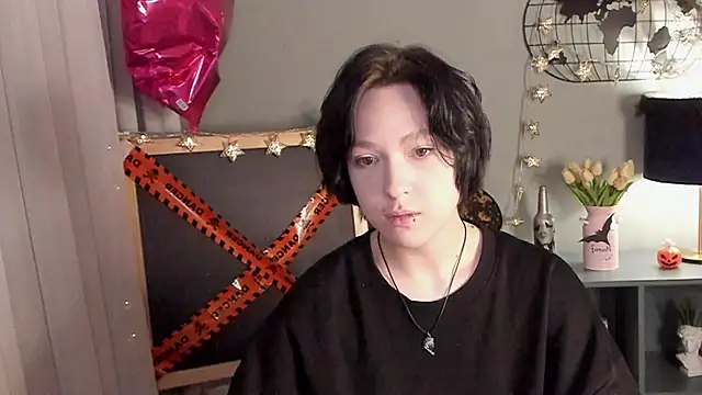 fiamoory online show from October 28, 8:24 am