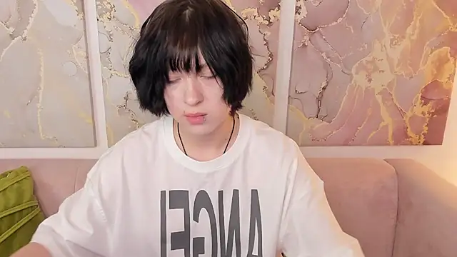 fiamoory online show from November 26, 8:03 am