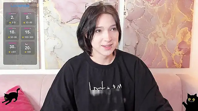 fiamoory online show from April 5, 7:15 am