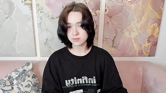 fiamoory online show from June 2, 1:27 am