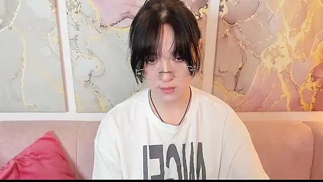 fiamoory online show from March 27, 8:22 am