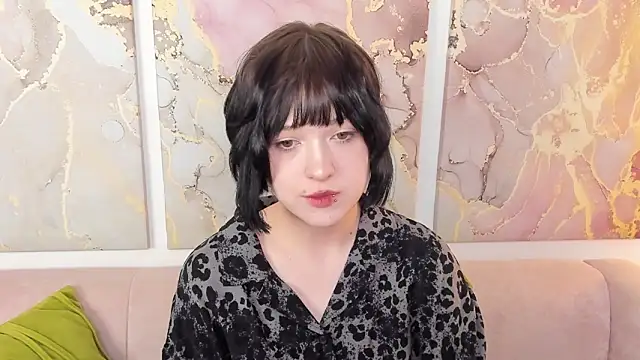 fiamoory online show from November 29, 1:17 am