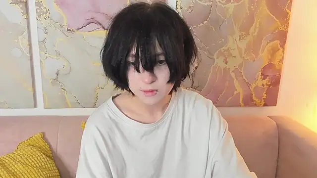 fiamoory online show from March 13, 8:08 am