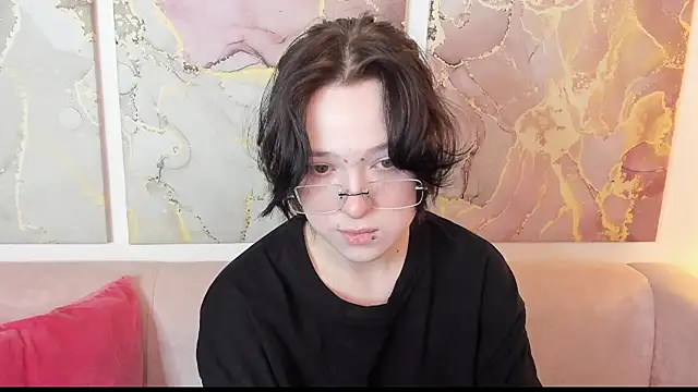 fiamoory online show from March 25, 1:28 am