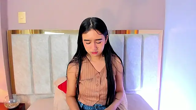 LaraGoldd online show from October 31, 4:47 pm