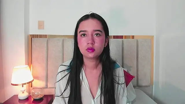 LaraGoldd online show from September 30, 11:00 pm