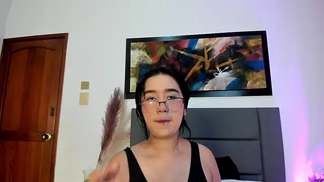 LaraGoldd online show from September 28, 2:35 pm
