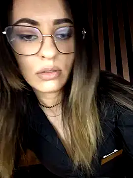 saidaskye online show from March 7, 6:22 pm