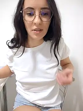 saidaskye online show from February 3, 3:50 pm