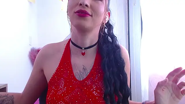 Snapshot of sapphiresexyhot chatting on July 21, 6:53 pm sapphiresexyhot online show from July 21, 6:53 pm
