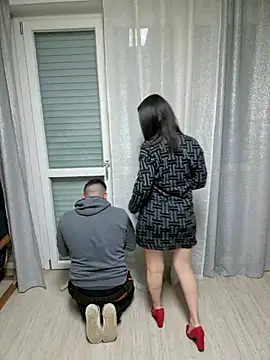 Snapshot of brob19 chatting on February 18, 8:36 pm brob19 online show from February 18, 8:36 pm