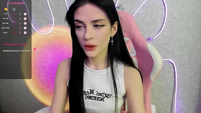 Molly Crystall online show from May 29, 3:34 am