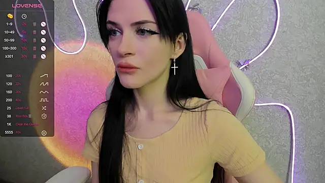Molly Crystall online show from July 14, 3:00 am