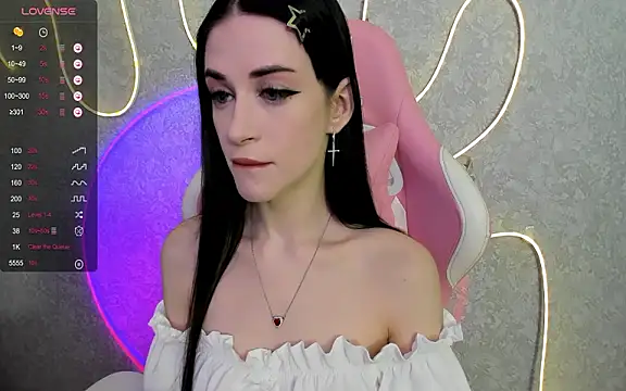 Molly Crystall online show from April 26, 4:10 am