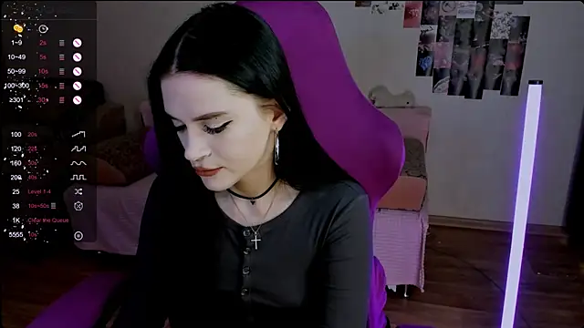 Snapshot of Molly_Crystall chatting on March 14, 7:37 am Molly Crystall online show from March 14, 7:37 am