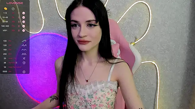 Molly Crystall online show from May 15, 3:48 am