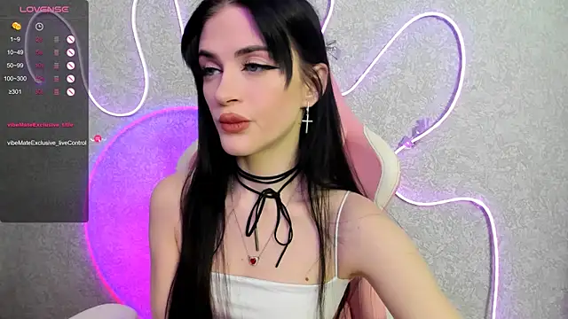 Molly Crystall online show from May 23, 3:05 am