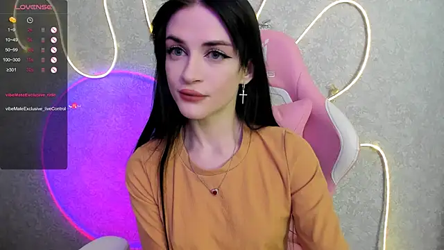 Molly Crystall online show from May 18, 3:17 am