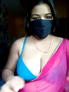 Snapshot of Radhikadavi879 chatting on September 26, 6:42 am Radhikadavi879 online show from September 26, 6:42 am