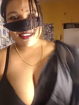 Snapshot of Radhikadavi879 chatting on September 30, 5:08 pm Radhikadavi879 online show from September 30, 5:08 pm