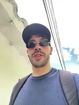 Guyinthemountain online show from May 26, 2:59 pm