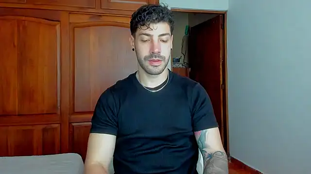 Guyinthemountain online show from May 25, 1:21 pm