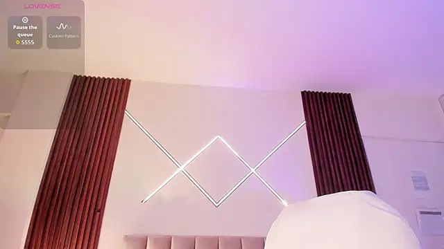 Snapshot of alisson_sanders chatting on November 4, 1:04 pm alisson sanders online show from November 4, 1:04 pm