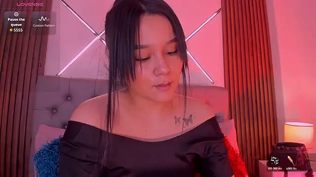 alisson sanders online show from April 11, 1:37 pm