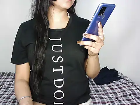 DILRUBA-JAN online show from March 17, 4:54 pm