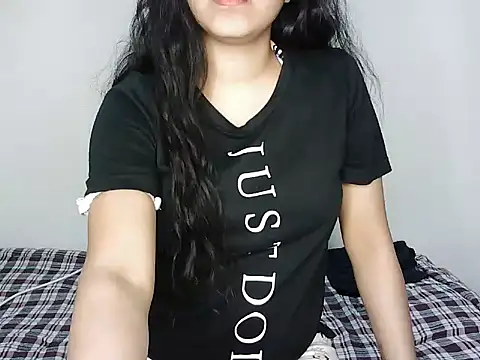 DILRUBA-JAN online show from March 19, 3:40 pm