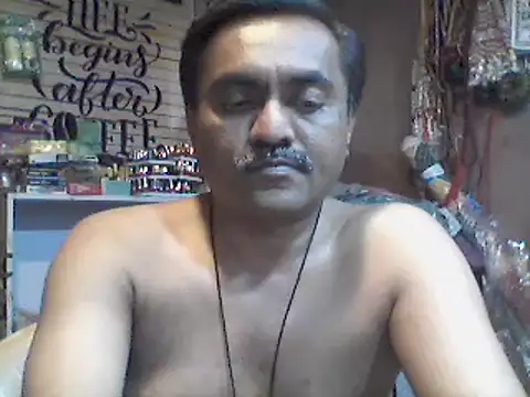 LOVEGURU D online show from March 3, 6:35 pm