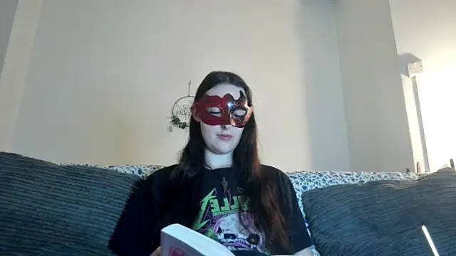 LexiSnowUK online show from December 15, 9:26 am