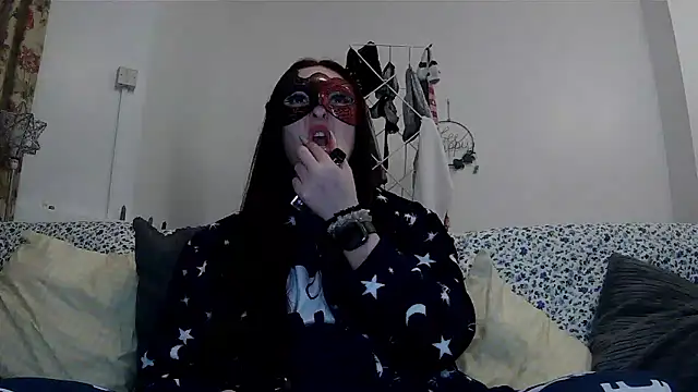 LexiSnowUK online show from January 12, 9:41 pm