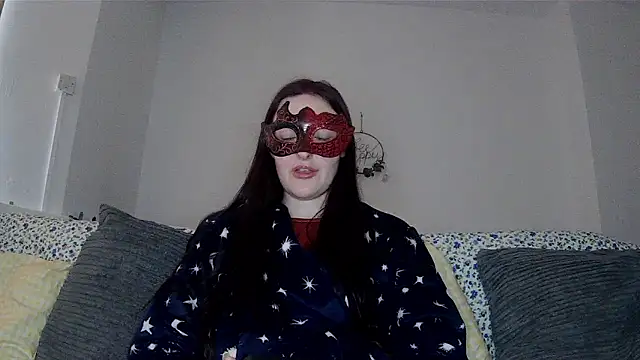 LexiSnowUK online show from January 15, 10:18 am