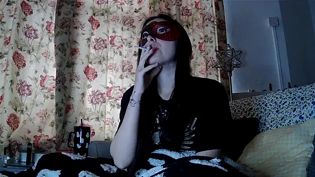 LexiSnowUK online show from December 19, 10:06 am