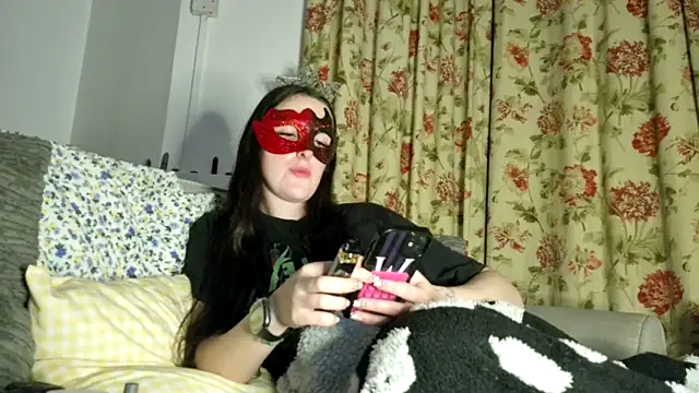 LexiSnowUK online show from December 15, 9:31 pm