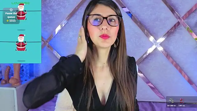  jade white  online show from December 22, 2:50 pm