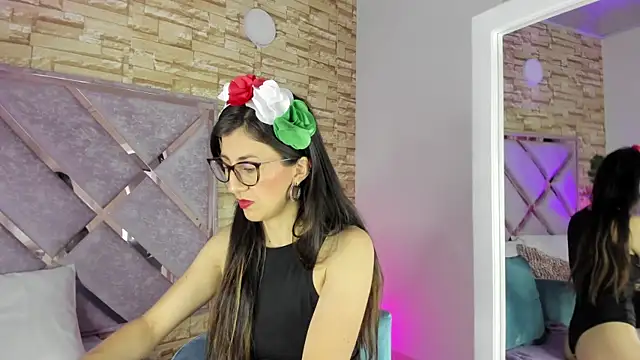  jade white  online show from September 18, 1:14 pm